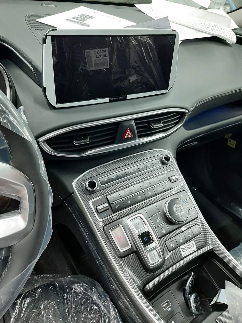 Ảnh chụp được cho l&agrave; nội thất bản cao nhất của Hyundai Santa Fe 2021 sắp ra mắt Việt Nam.
