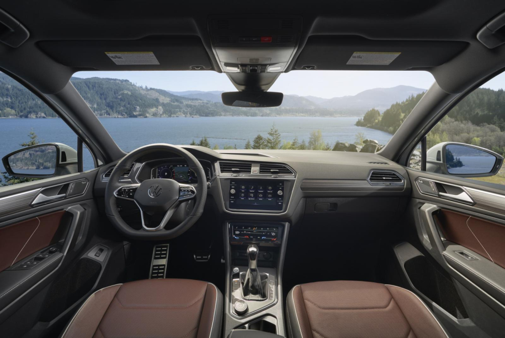 Nội thất bên trong Volkswagen Tiguan Allspace 2021