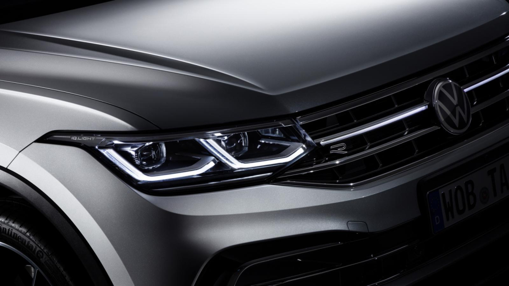 Cụm đèn pha của Volkswagen Tiguan Allspace 2021