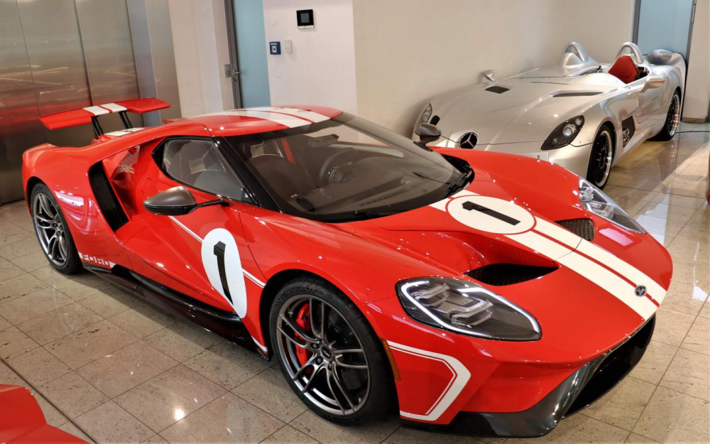 Ford GT Heritage Edition rao bán với giá 35 tỷ đồng, liệu có khách Việt nào máu để sở hữu