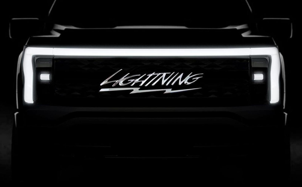 Hãng Ford hé lộ tên của F-150 phiên bản chạy điện