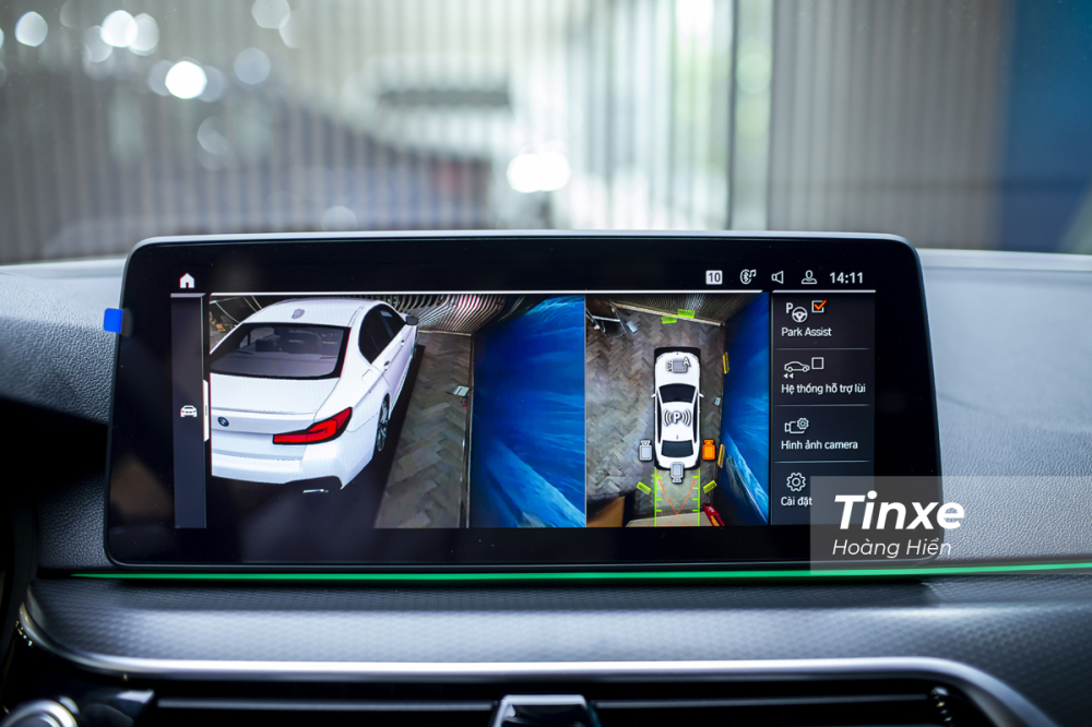 Camera 360 độ tr&ecirc;n BMW 520i M Sport cho chất lượng h&igrave;nh ảnh sắc n&eacute;t.
