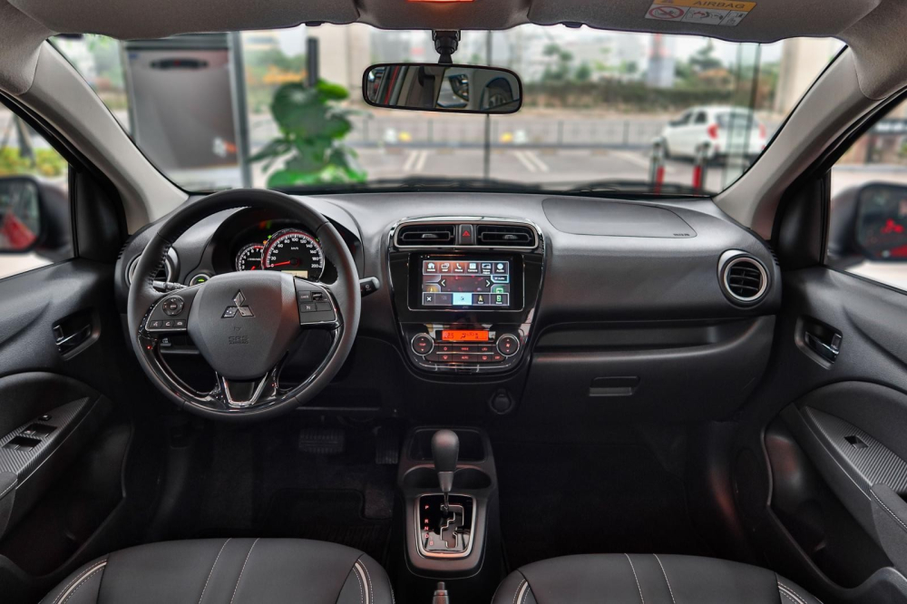 Nội thất của Mitsubishi Attrage 2021.