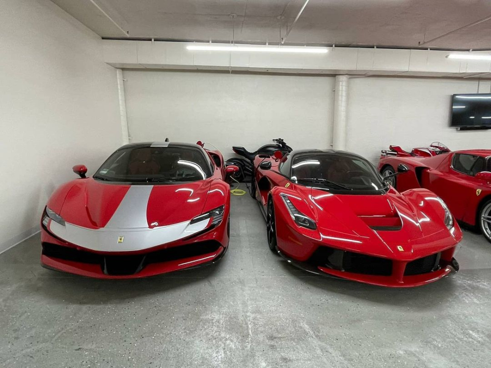 Siêu xe Ferrari LaFerrari và Ferrari SF90 Stradale của David Lee