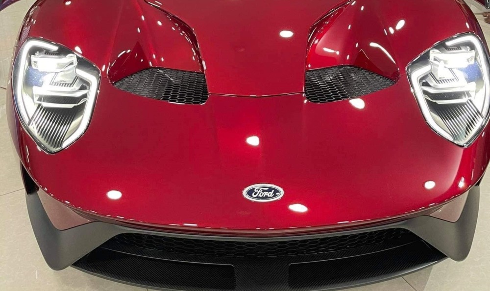Cận cảnh đèn pha LED của siêu xe Ford GT thế hệ thứ 2