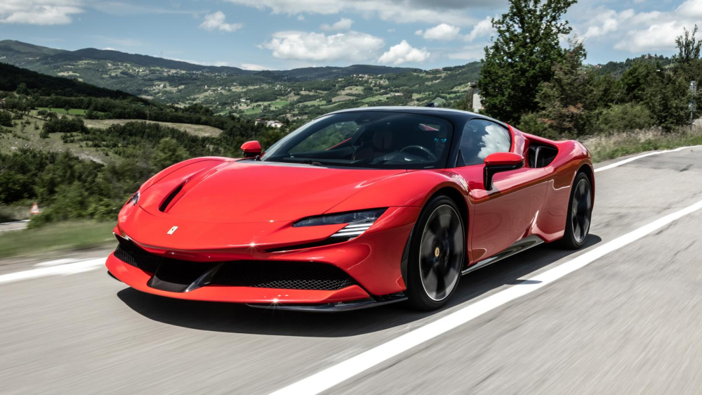 Vẻ đẹp của một chiếc siêu xe Ferrari SF90 Stradale