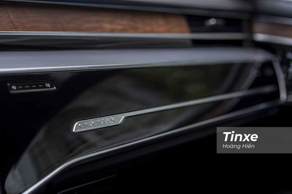 Hệ dẫn động bốn b&aacute;nh Quattro vẫn l&agrave; một yếu tố mang lại cảm gi&aacute;c l&aacute;i tốt cho Audi A8L.