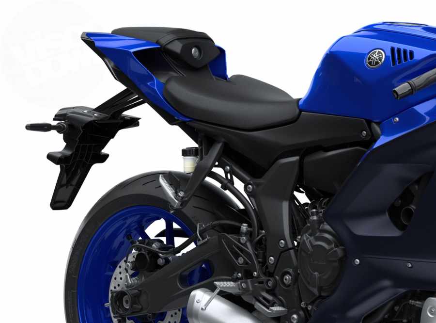 Đuôi xe đẹp mắt với yên 2 tầng, lốp 190 trên Yamaha R7 2021