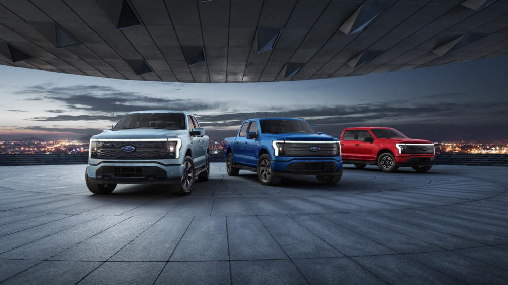 Ford F-150 Lightning 2022 c&oacute; 3 thiết kế lưới tản nhiệt giả