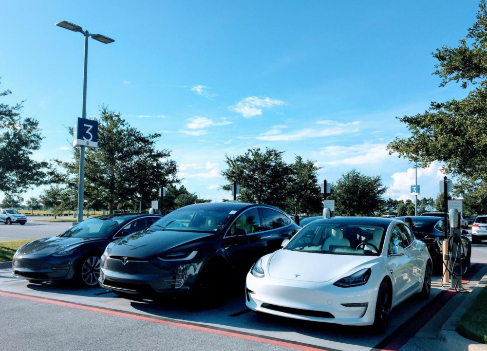 Xe điện Tesla
