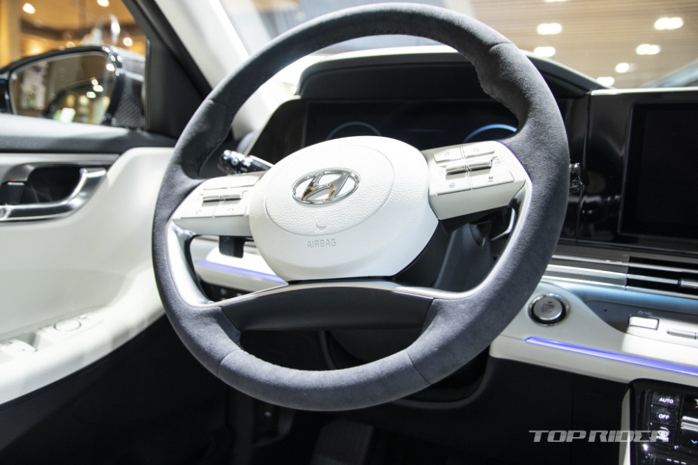 Vô lăng của Hyundai Grandeur Le Blanc 2021 Vô lăng của Hyundai Grandeur Le Blanc 2021