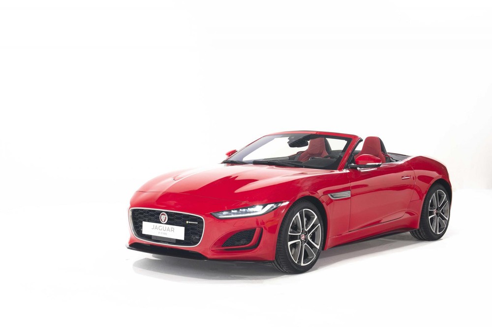 Jaguar F-Type Convertible 2021 ch&iacute;nh h&atilde;ng tại Việt Nam