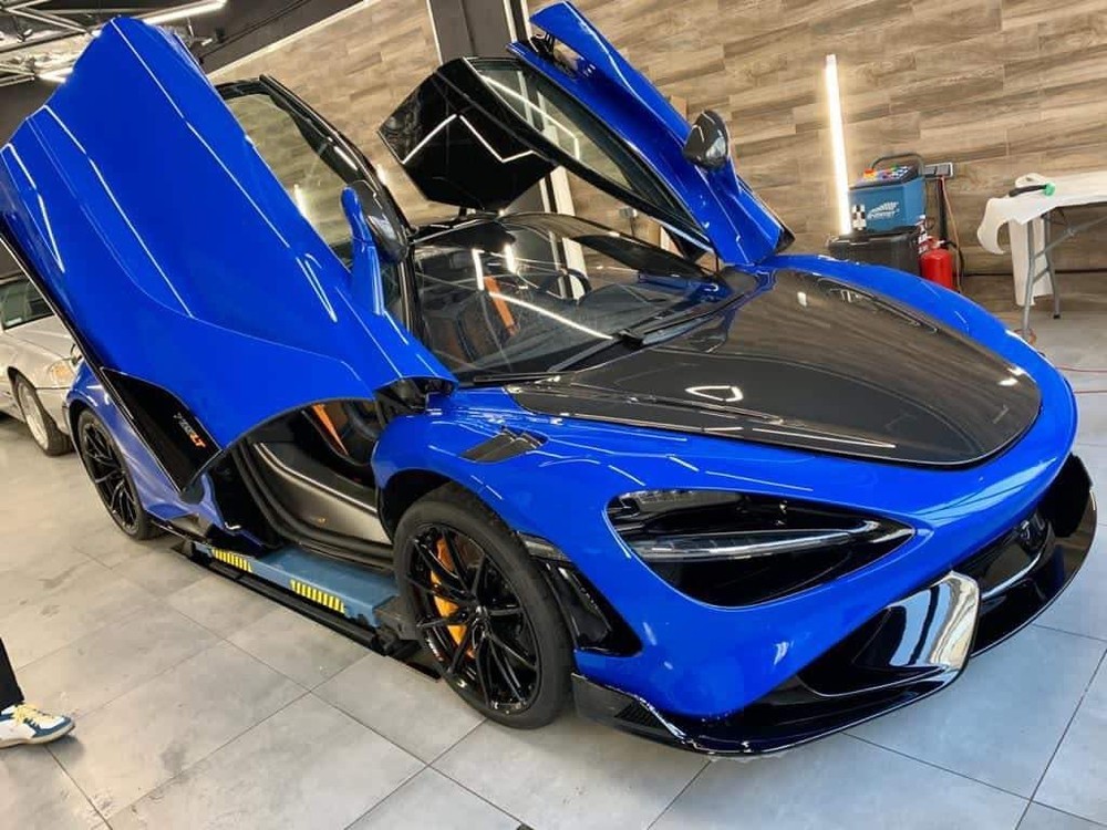 Siêu xe McLaren 765LT lúc còn ở thị trường nước ngoài Siêu xe McLaren 765LT lúc còn ở thị trường nước ngoài