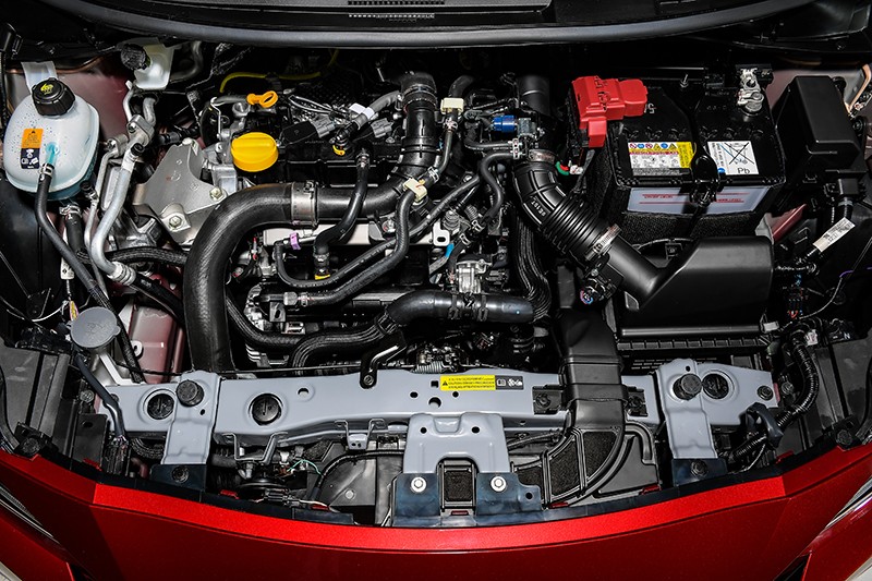 Theo lời nhận cọc của giới tư vấn b&aacute;n h&agrave;ng hồi cuối năm ngo&agrave;i, Nissan Almera b&aacute;n ra tại Việt Nam sẽ được trang bị động cơ mới.
