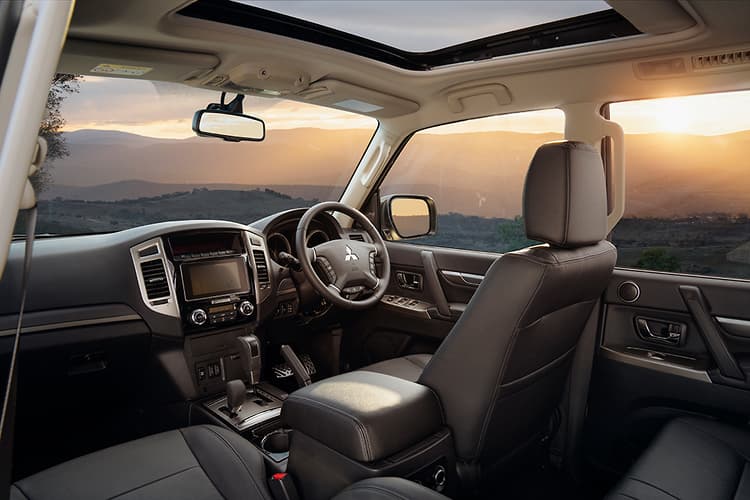 Nội thất của Mitsubishi Pajero Final Edition 2021 Nội thất của Mitsubishi Pajero Final Edition 2021