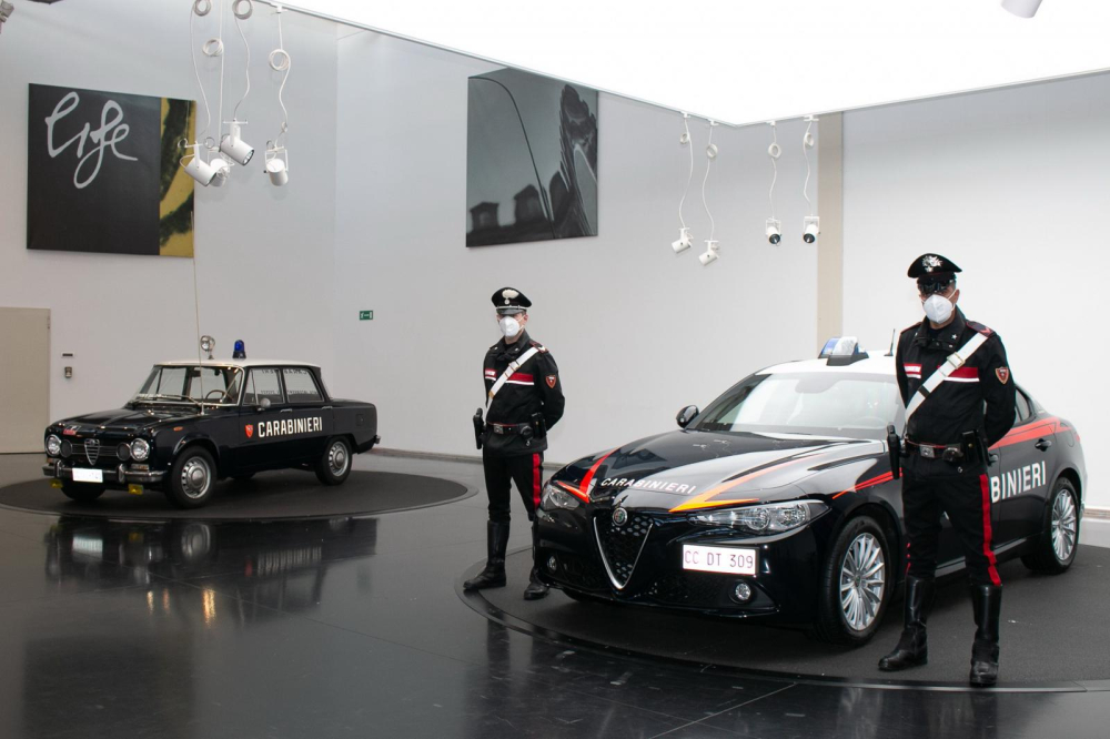 Hình ảnh tại sự kiện Alfa Romeo giao Giulia bọc giáp cho lực lượng Carabinieri