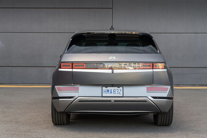 Hyundai Ioniq 5 2021 bản AWD mạnh hơn nhưng phạm vi hoạt động ngắn hơn bản RWD Hyundai Ioniq 5 2021 bản AWD mạnh hơn nhưng phạm vi hoạt động ngắn hơn bản RWD