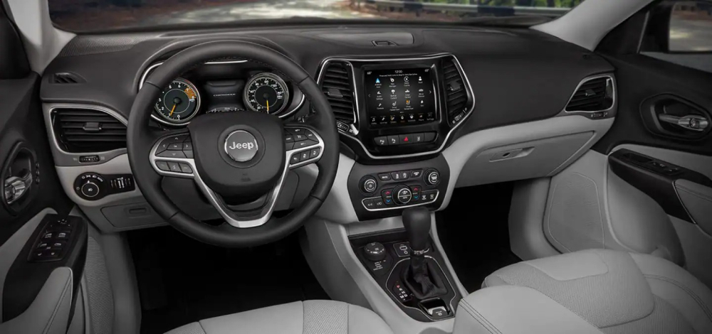 Gi&aacute; xe Jeep Cherokee