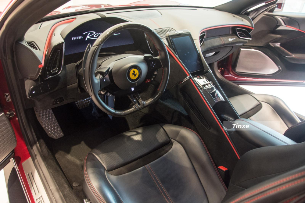 Toàn bộ khoang lái của siêu xe Ferrari Roma Toàn bộ khoang lái của siêu xe Ferrari Roma