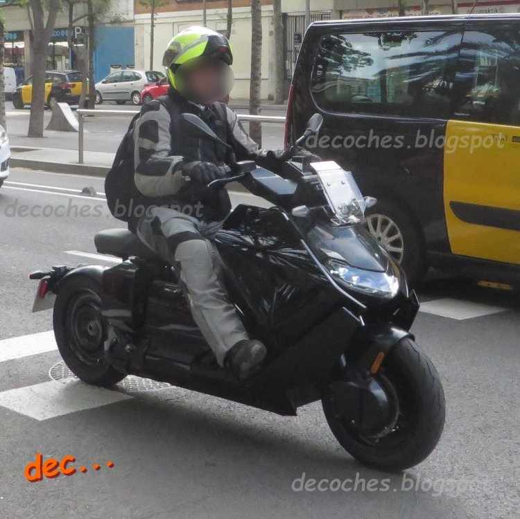 Mẫu xe ga điện được mang ra chạy thử có thiết kế như BMW CE 04 Mẫu xe ga điện được mang ra chạy thử có thiết kế như BMW CE 04