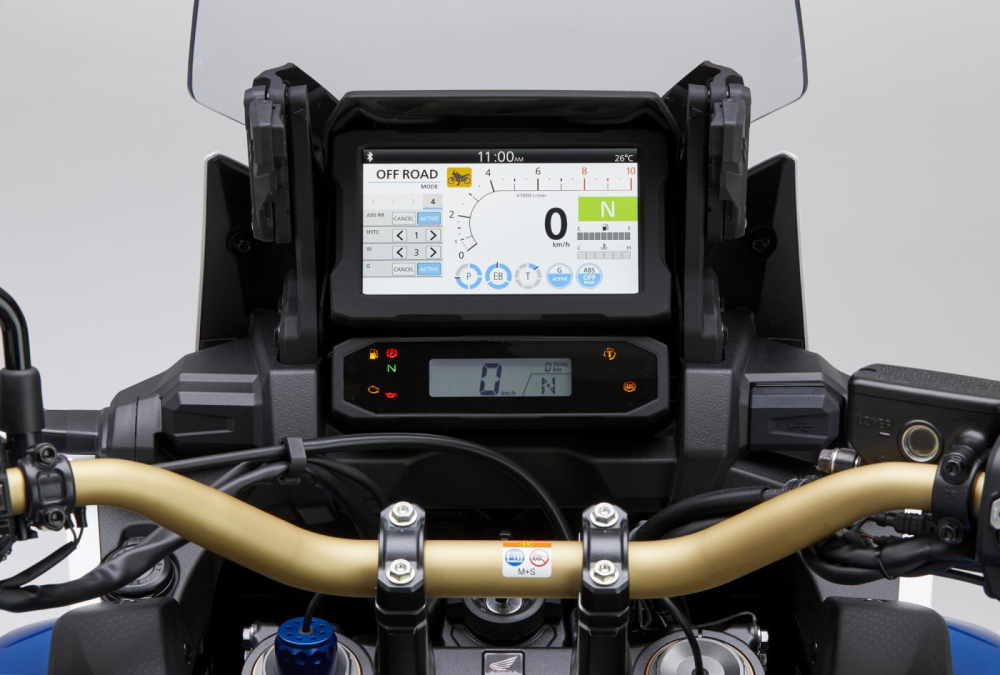 Màn hình màu hiện đại trên Honda Africa Twin có khả năng kết nối Apple Car Play Màn hình màu hiện đại trên Honda Africa Twin có khả năng kết nối Apple Car Play