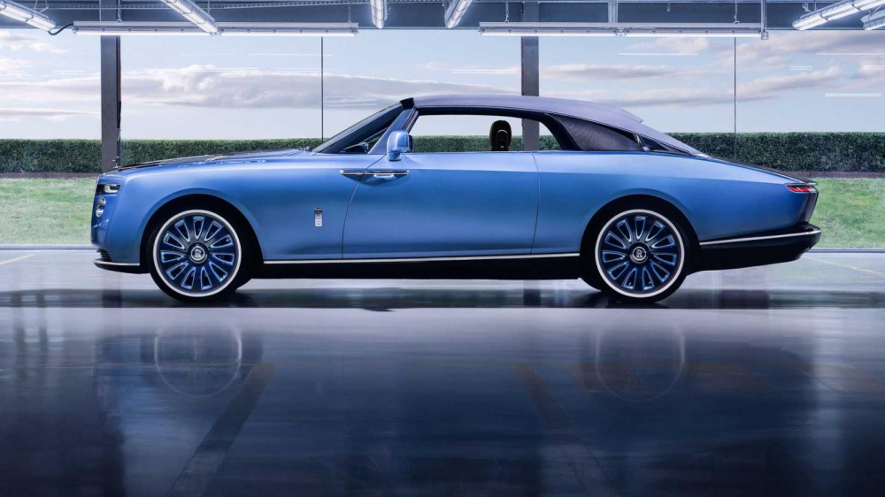 Rolls-Royce Boat Tail tr&igrave;nh l&agrave;ng