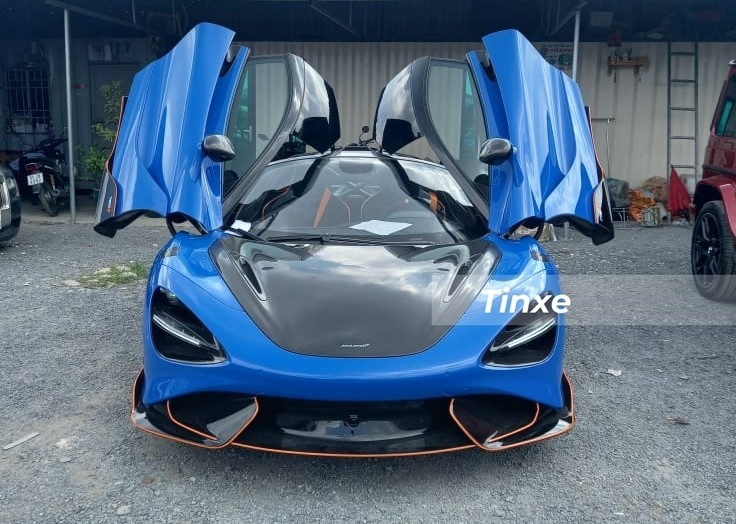C&ograve;n đ&acirc;y l&agrave; chiếc si&ecirc;u xe McLaren 765LT thứ 2 về Việt Nam