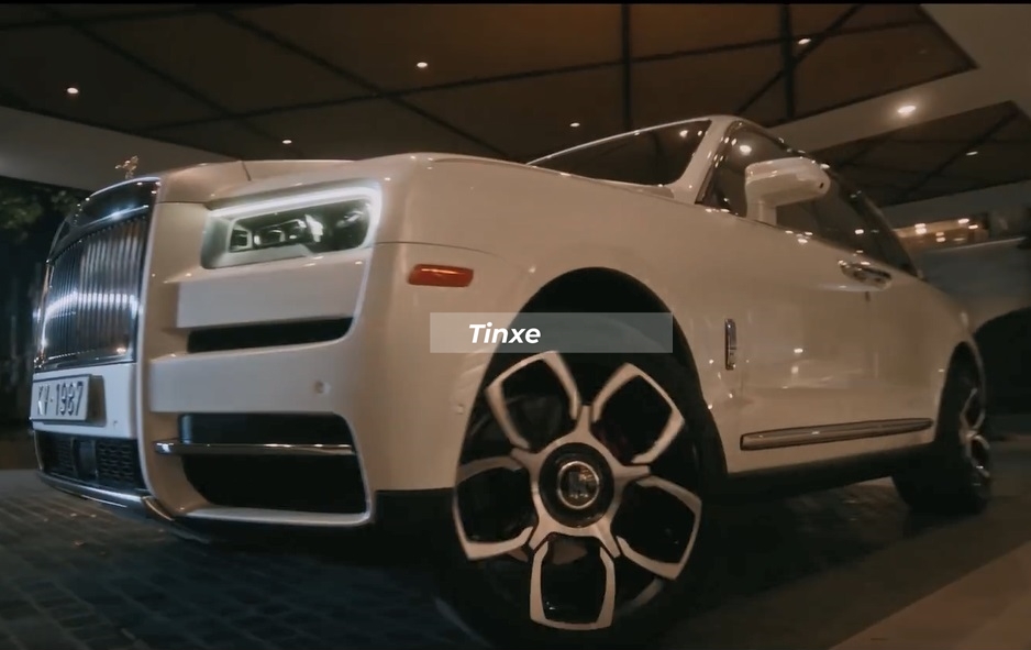 Rolls-Royce Cullinan có giá không dưới 32 tỷ đồng tại Việt Nam nếu ra biển trắng
