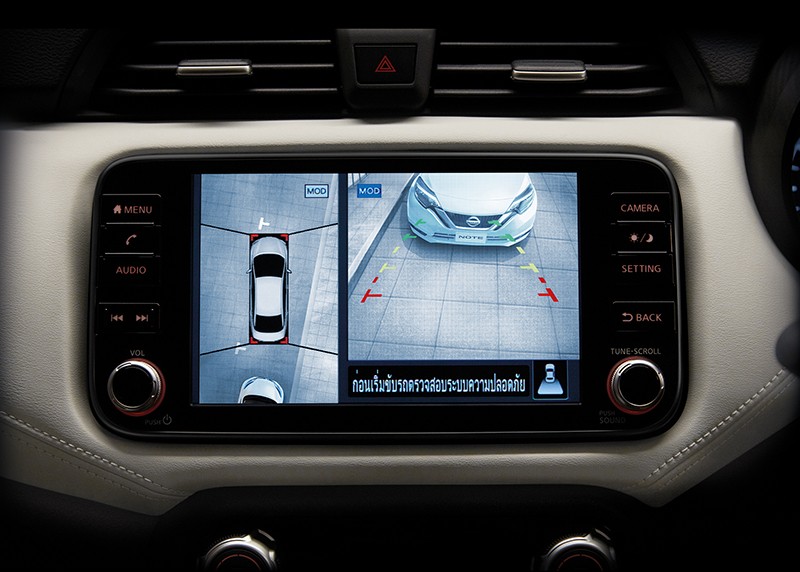 Camera 360 độ trên Nissan Almera 2021 tại Thái Lan.