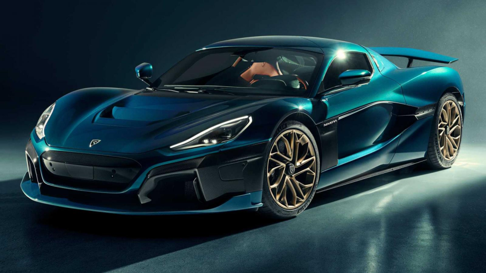 Ph&iacute;a trước của Rimac Nevera