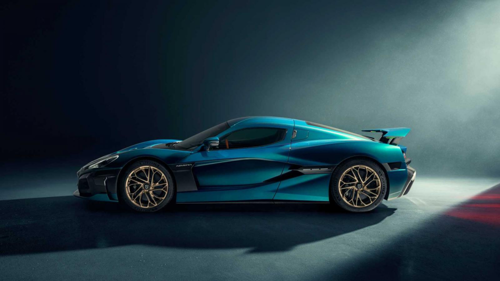 Ph&iacute;a sườn của Rimac Nevera