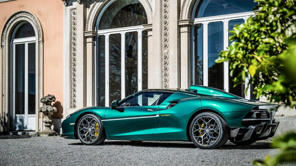 Phía sau của Touring Superleggera Arese RH95