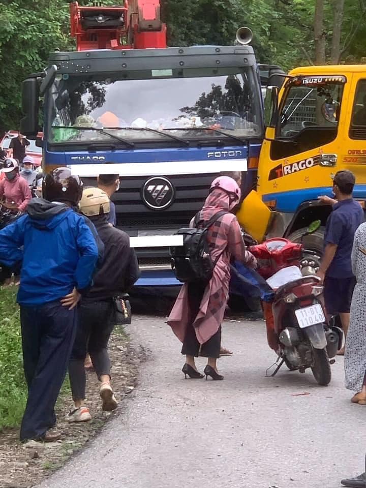 Vụ tai nạn đ&atilde; khiến giao th&ocirc;ng qua đ&egrave;o M&atilde; Phục bị &ugrave;n tắc