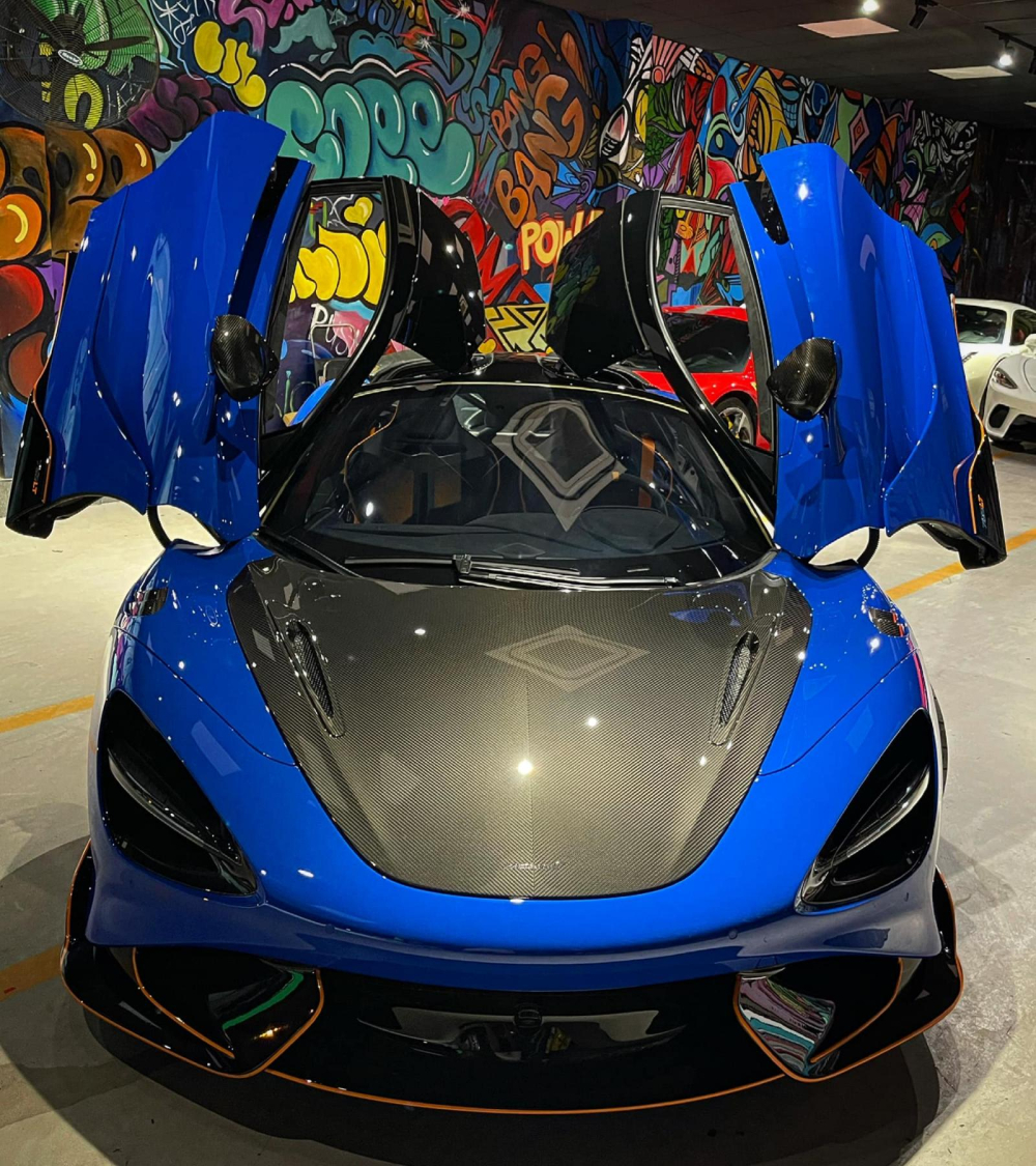 McLaren 765LT