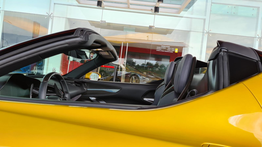 Gi&aacute; xe Ferrari SF90 Spider khi đ&atilde; đ&oacute;ng đầy đủ thuế tại Malaysia sẽ tr&ecirc;n 23 tỷ đồng