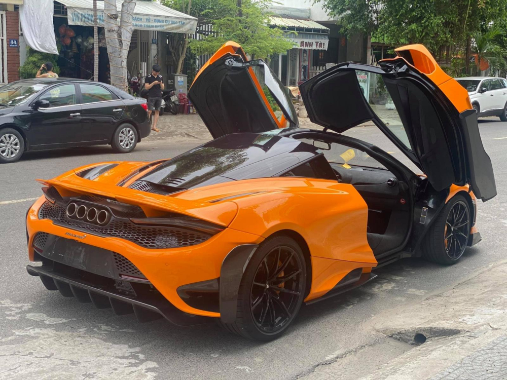 Dòng siêu xe McLaren 765LT chỉ được sản xuất 765 chiếc