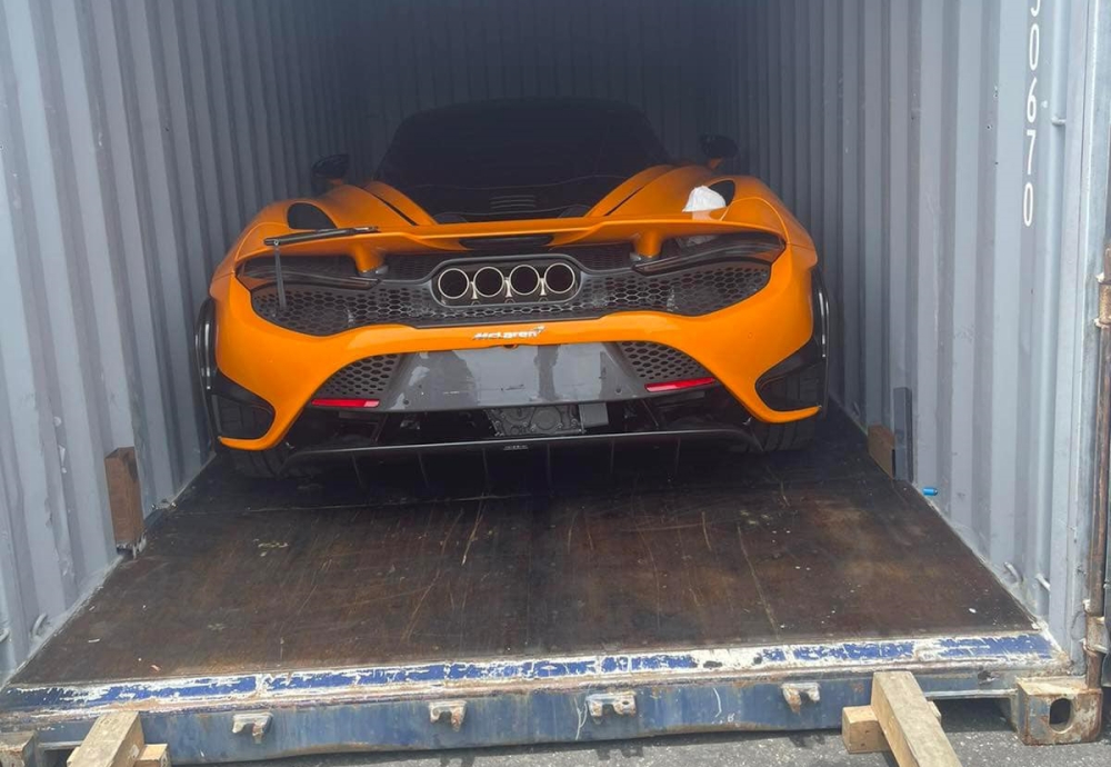 McLaren 765LT thứ 4 đ&atilde; về đến Việt Nam, tốc độ ship h&agrave;ng nhanh như si&ecirc;u xe n&agrave;y tăng tốc