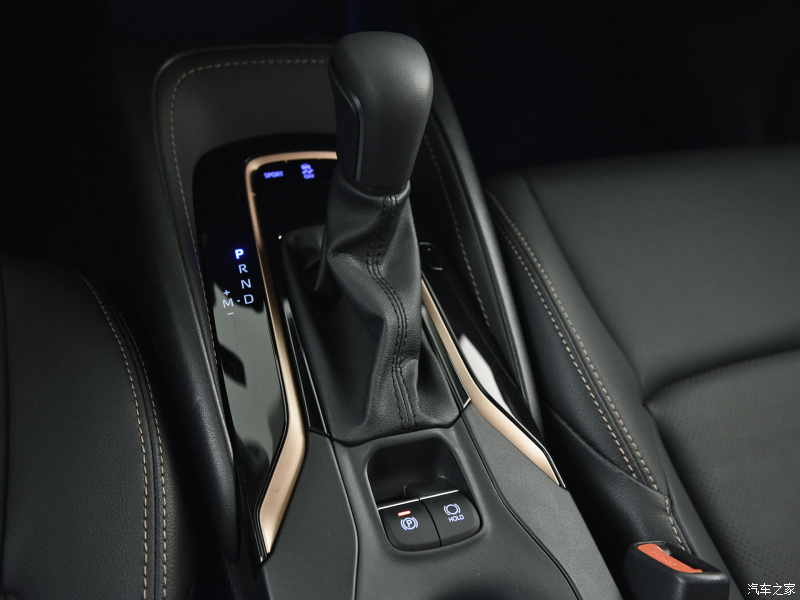 Động cơ kết hợp với hộp số CVT