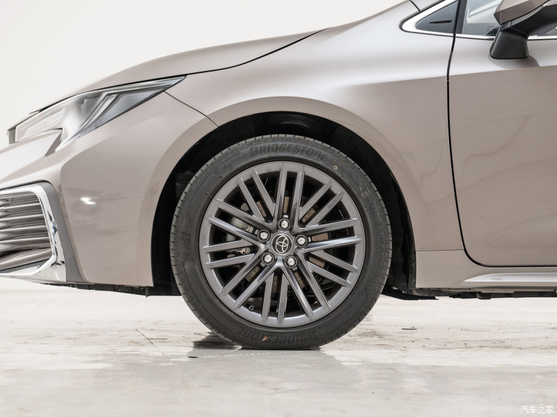 Bộ v&agrave;nh thể thao của Toyota Levin GT 2021