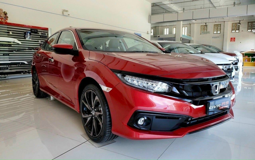 Honda Civic đang c&oacute; mức giảm s&acirc;u trong th&aacute;ng 6 n&agrave;y ở c&aacute;c đại l&yacute; Tp.HCM