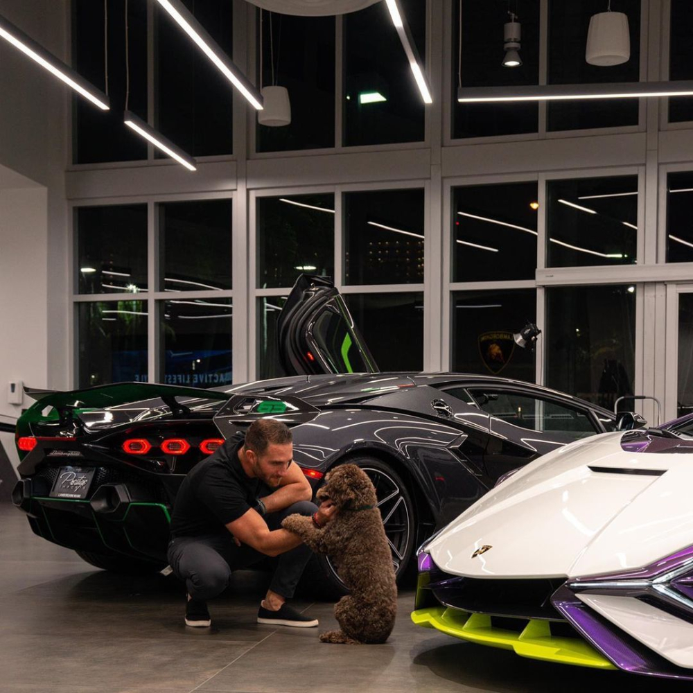 3 trên tổng số 63 chiếc Lamborghini Sian đã về tay Brett David để bàn giao cho các đại gia 3 trên tổng số 63 chiếc Lamborghini Sian đã về tay Brett David để bàn giao cho các đại gia
