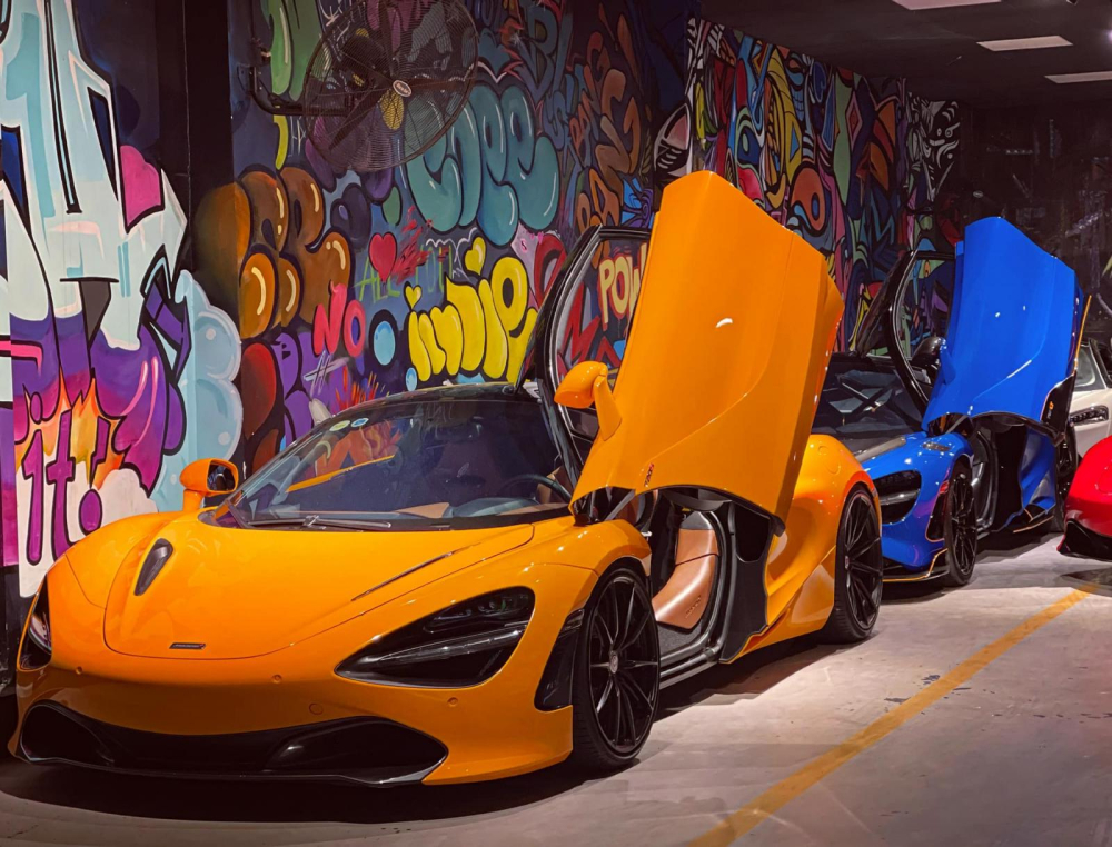 Một chiếc siêu xe McLaren 720S màu cam đẹp mắt Một chiếc siêu xe McLaren 720S màu cam đẹp mắt