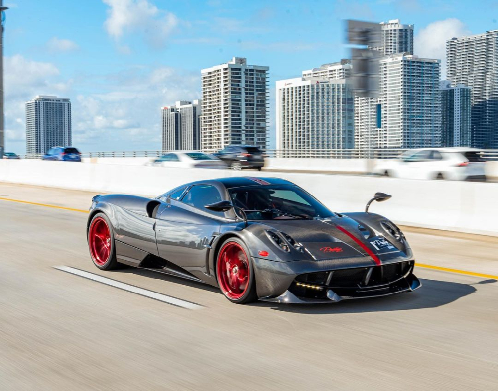 Pagani Huayra Project Vulcan là dự án để đời của Brett David dành tặng cho cha cũng như ăn mừng thương vụ làm đại lý Pagani Pagani Huayra Project Vulcan là dự án để đời của Brett David dành tặng cho cha cũng như ăn mừng thương vụ làm đại lý Pagani