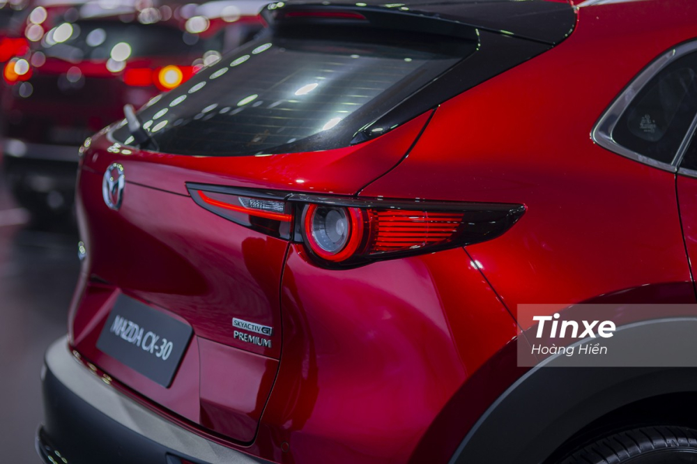 Mazda CX-30 2021 được mệnh danh là “tiểu CX-5”. Mazda CX-30 2021 được mệnh danh là “tiểu CX-5”.