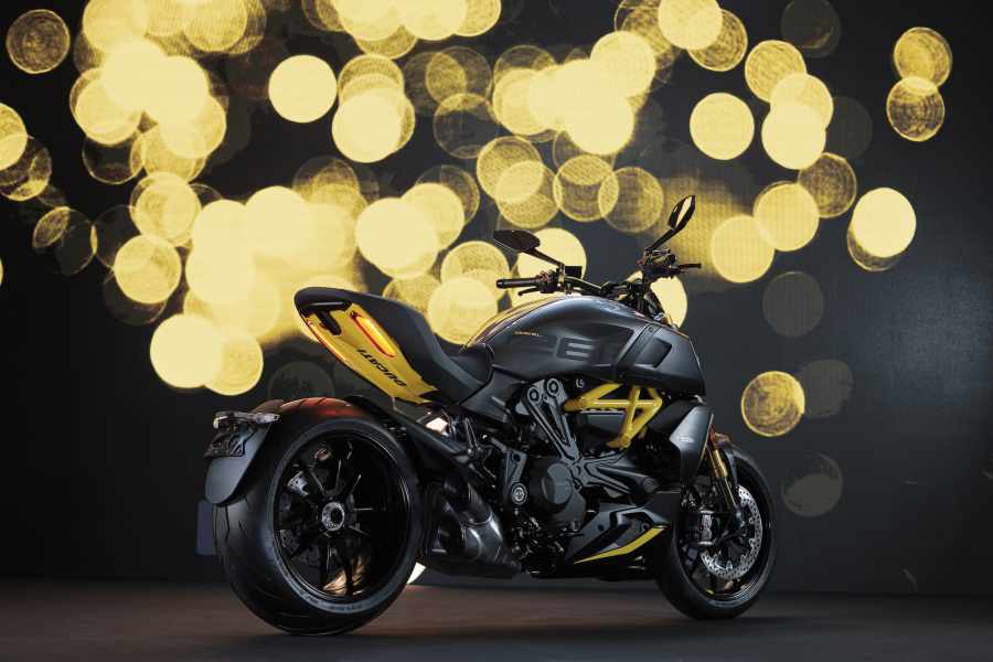 Ducati Diavel 1260 S phiên bản giới hạn chính thức ra mắt tại Ý Ducati Diavel 1260 S phiên bản giới hạn chính thức ra mắt tại Ý
