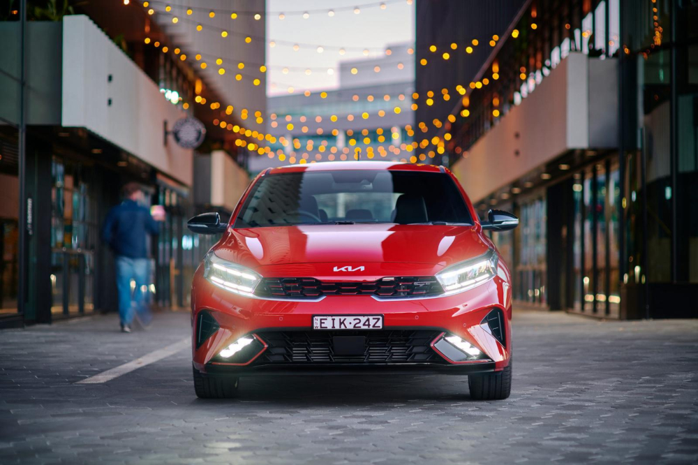Cận cảnh thiết kế đầu xe của Kia Cerato 2022