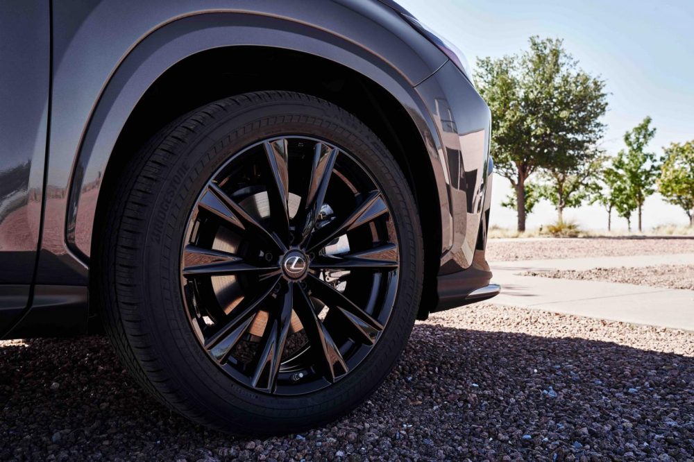Bộ vành của Lexus NX 2022 đi kèm gói F Sport