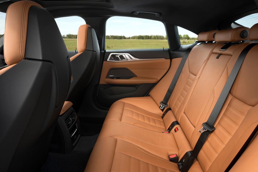 Ghế sau của BMW 4-Series Gran Coupe 2022 Ghế sau của BMW 4-Series Gran Coupe 2022