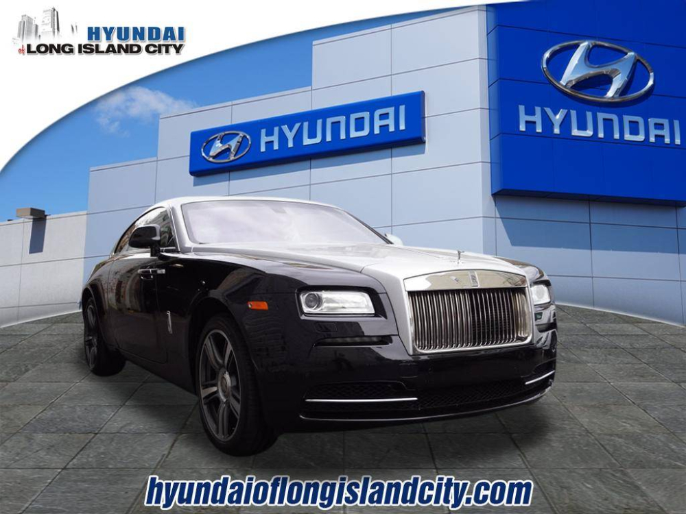 Chiếc Rolls-Royce Wraith đời 2014 n&agrave;y c&oacute; gi&aacute; kh&ocirc;ng hẳn l&agrave; rẻ