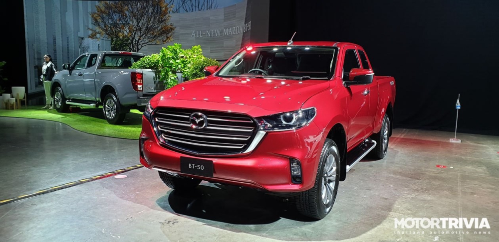 Mazda BT-50 202 được thiết kế dựa tr&ecirc;n ng&ocirc;n ngữ Kodo mới nhất với lưới tản nhiệt gợi nhớ đến Mazda CX-8 đang b&aacute;n tại Việt Nam.